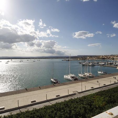 سيراكوزا Ortigia Camere Con Vista Da Giulio B&B المظهر الخارجي الصورة