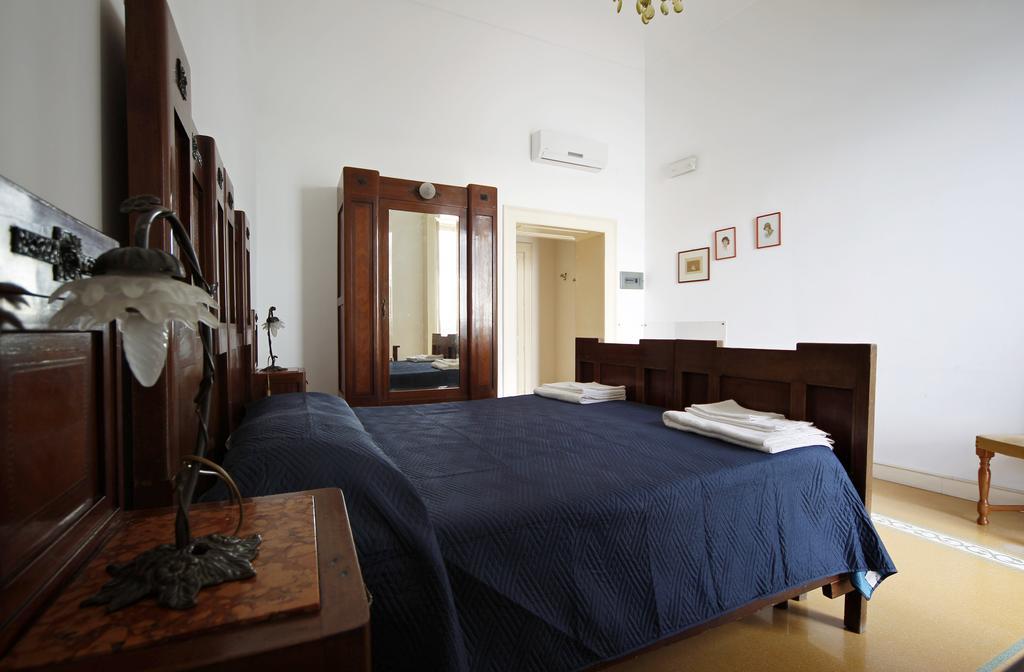 سيراكوزا Ortigia Camere Con Vista Da Giulio B&B المظهر الخارجي الصورة