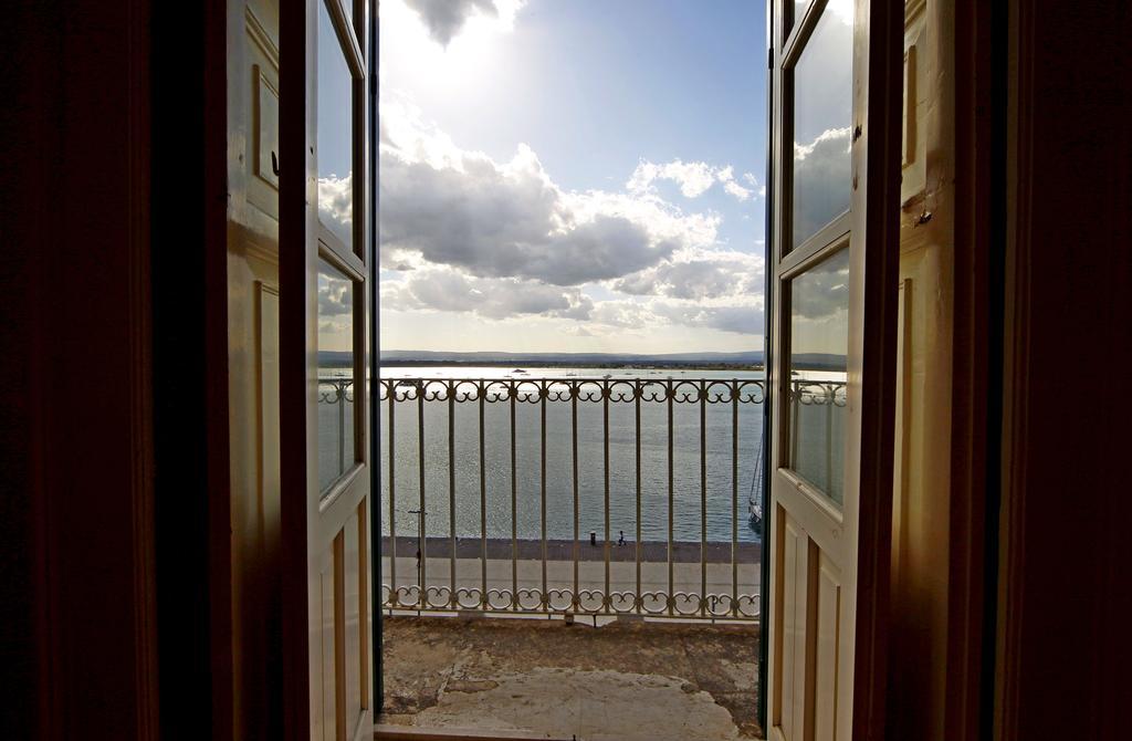 سيراكوزا Ortigia Camere Con Vista Da Giulio B&B المظهر الخارجي الصورة