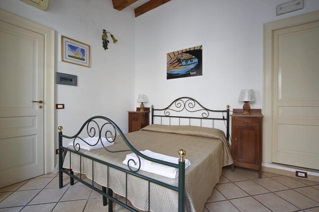 سيراكوزا Ortigia Camere Con Vista Da Giulio B&B المظهر الخارجي الصورة