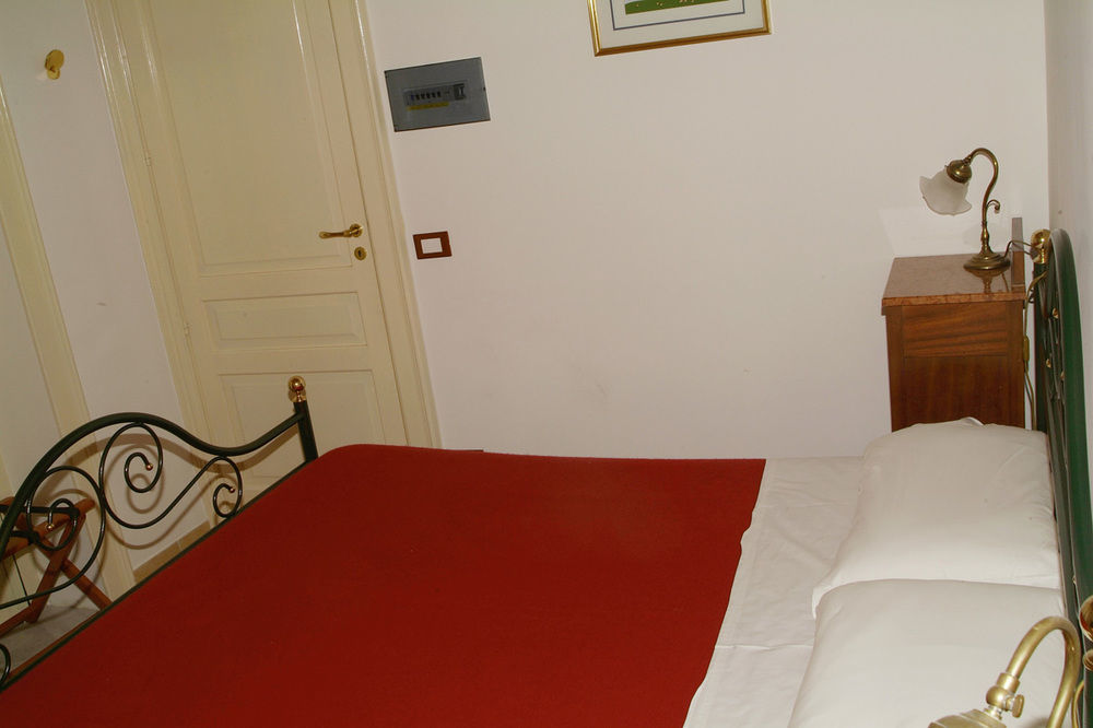 سيراكوزا Ortigia Camere Con Vista Da Giulio B&B المظهر الخارجي الصورة