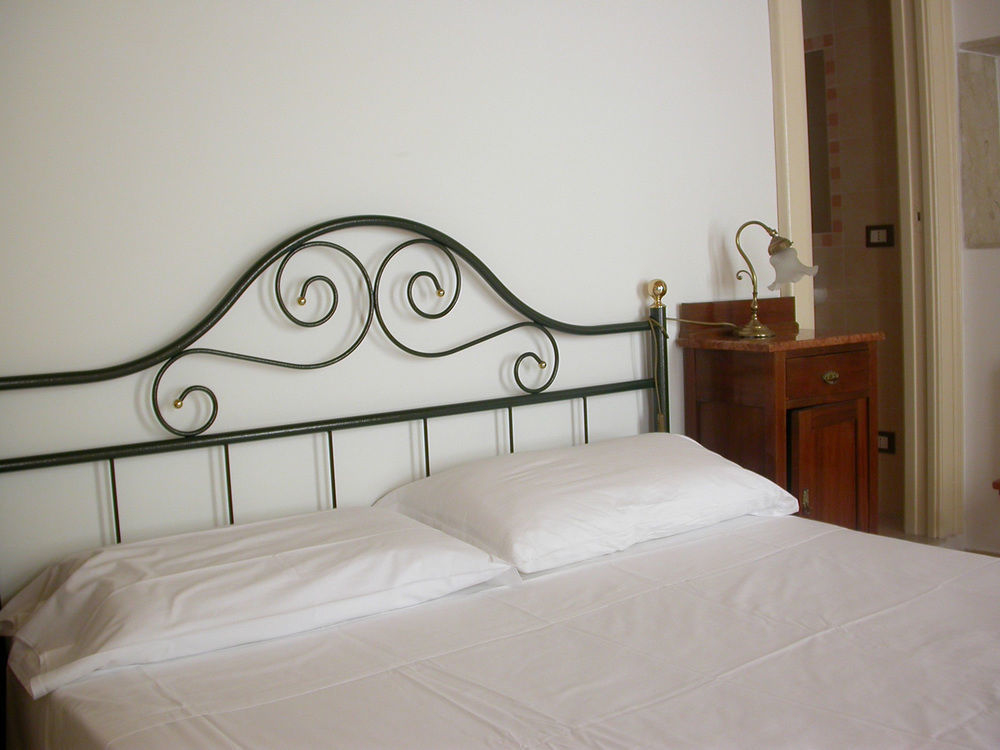 سيراكوزا Ortigia Camere Con Vista Da Giulio B&B المظهر الخارجي الصورة