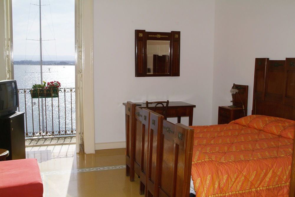 سيراكوزا Ortigia Camere Con Vista Da Giulio B&B المظهر الخارجي الصورة