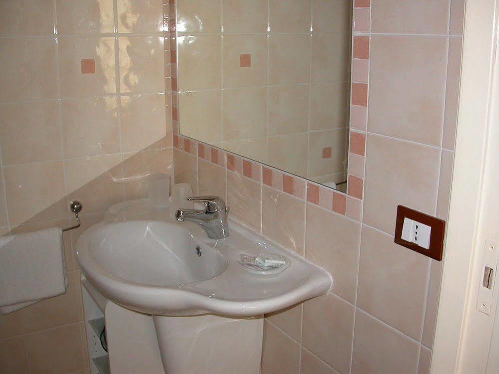 سيراكوزا Ortigia Camere Con Vista Da Giulio B&B المظهر الخارجي الصورة
