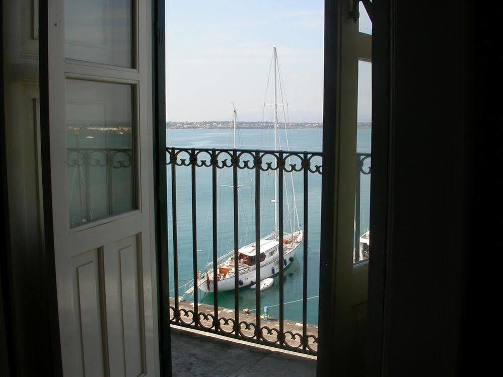 سيراكوزا Ortigia Camere Con Vista Da Giulio B&B المظهر الخارجي الصورة